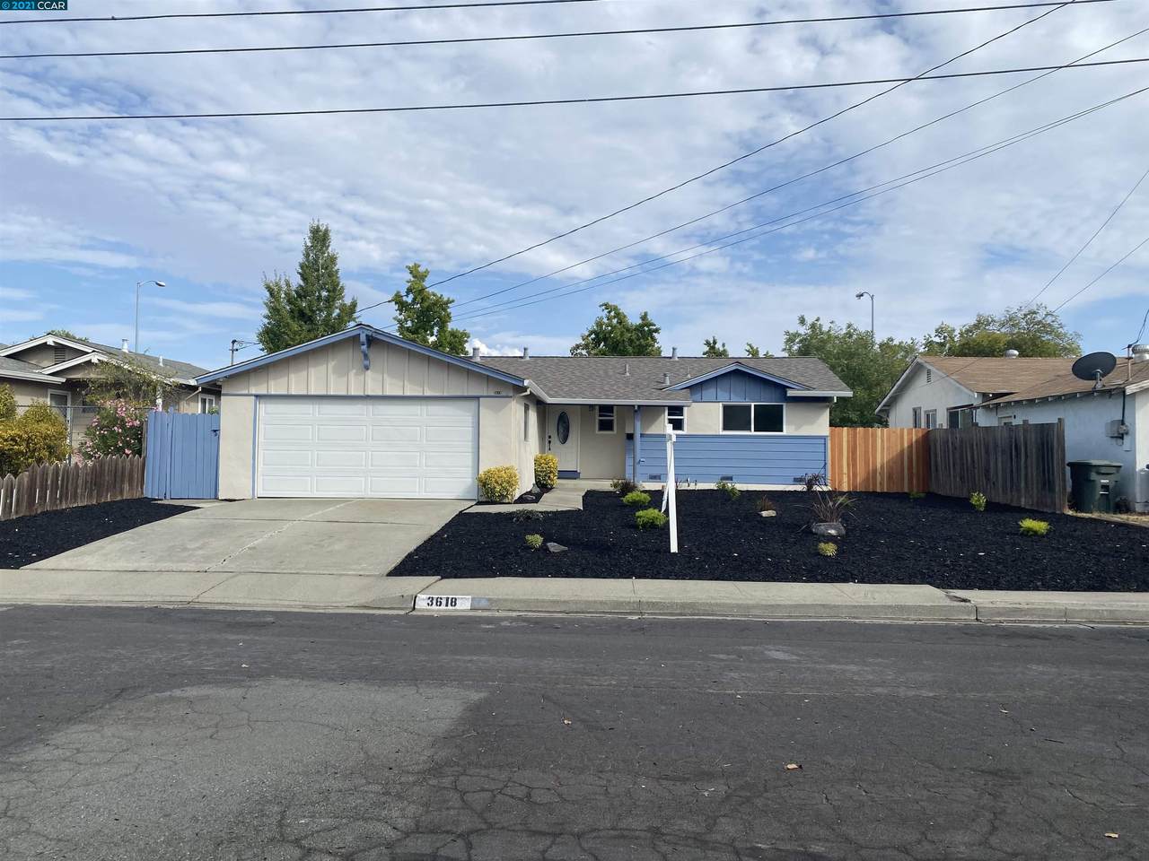 3618 Thunderbird Ct - Photo 1