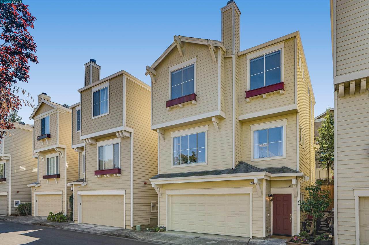 2109 Thistle Ct - Photo 1