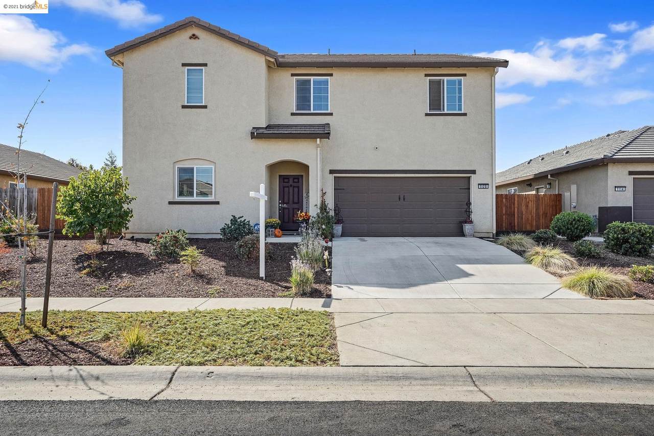 1120 Skyline Ct - Photo 1