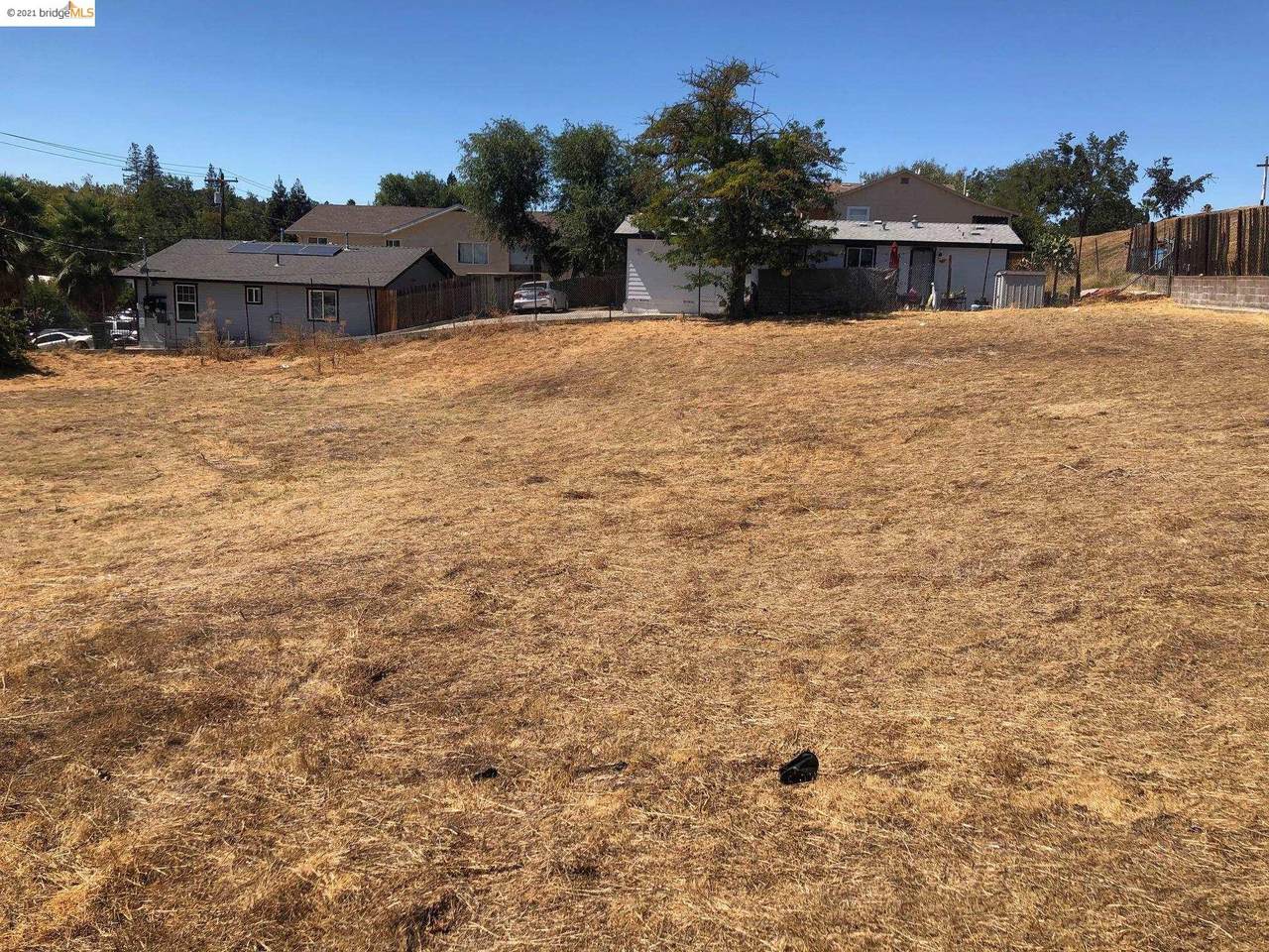 318 1St Ave - Photo 1