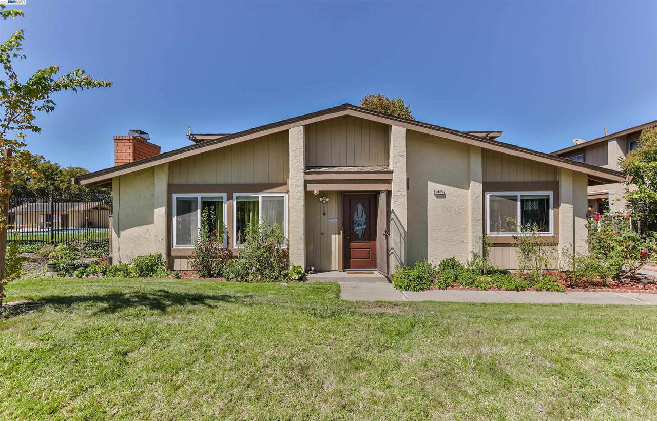 2123 Medallion Dr 1 - Photo 1