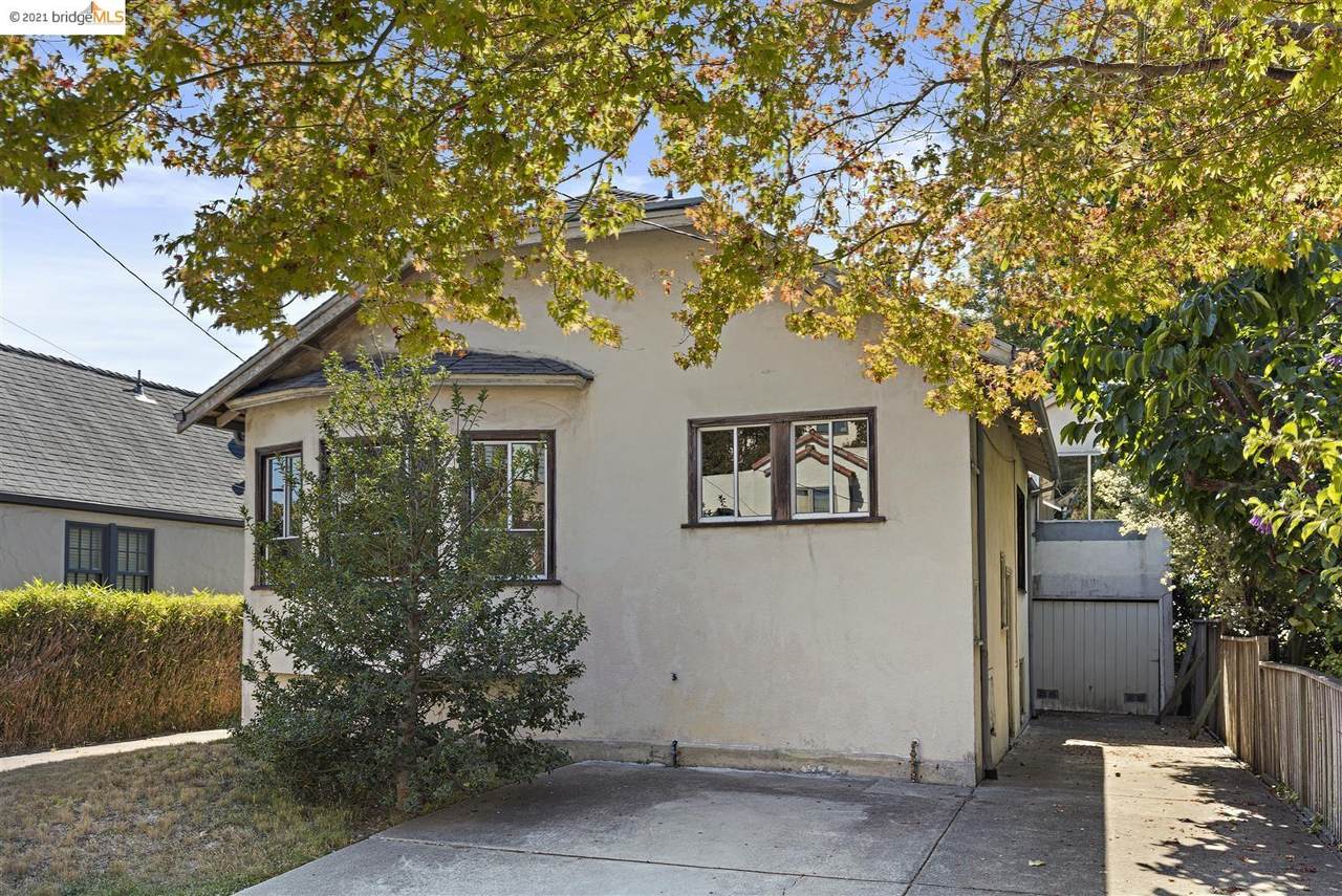 858 Santa Barbara Rd - Photo 1