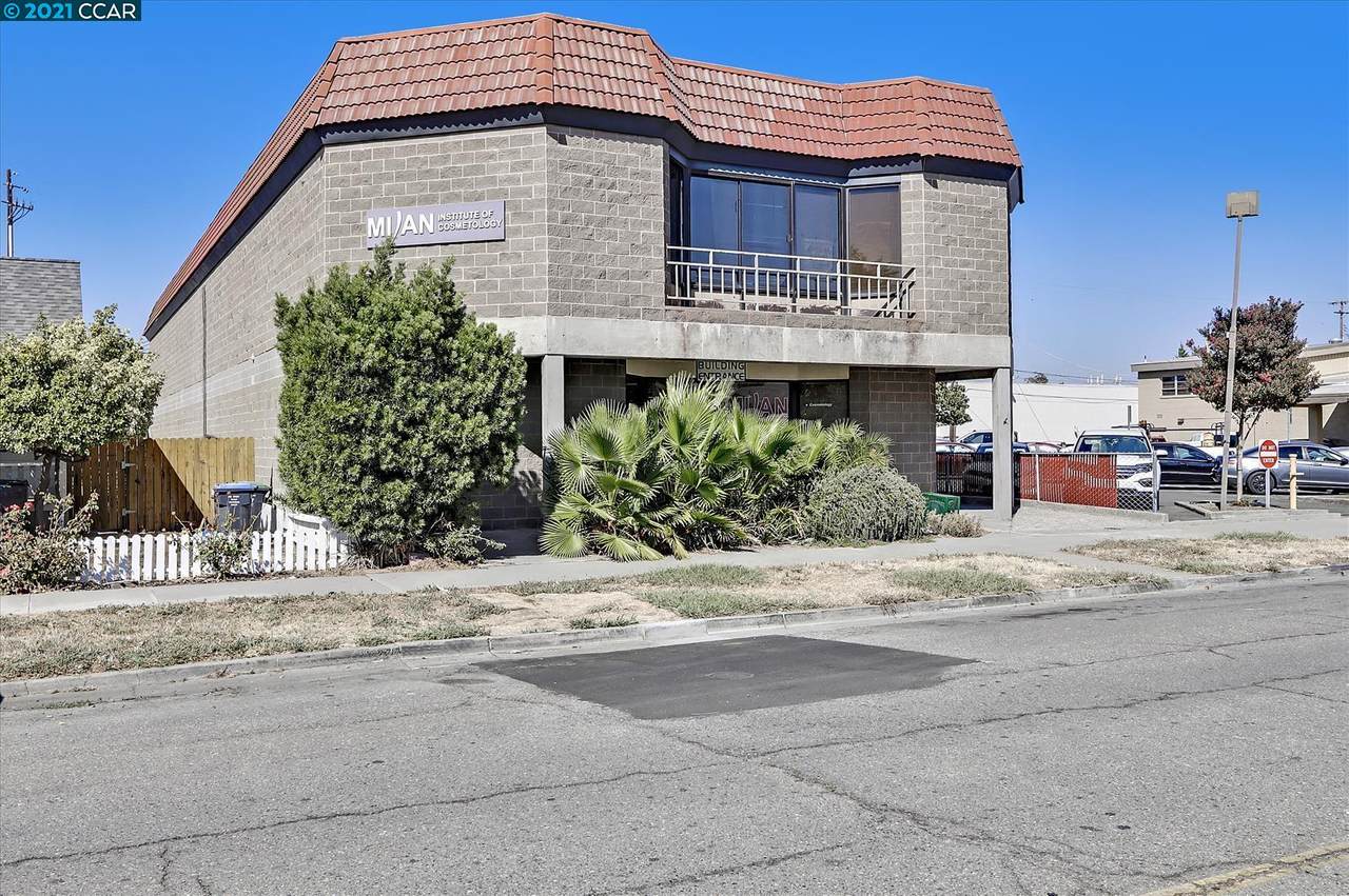 934 Missouri St - Photo 1