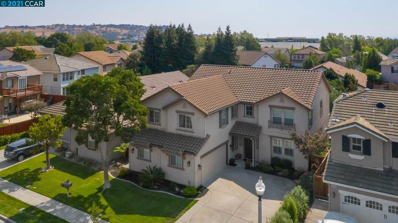 5073 Pyramid Way - Photo 1