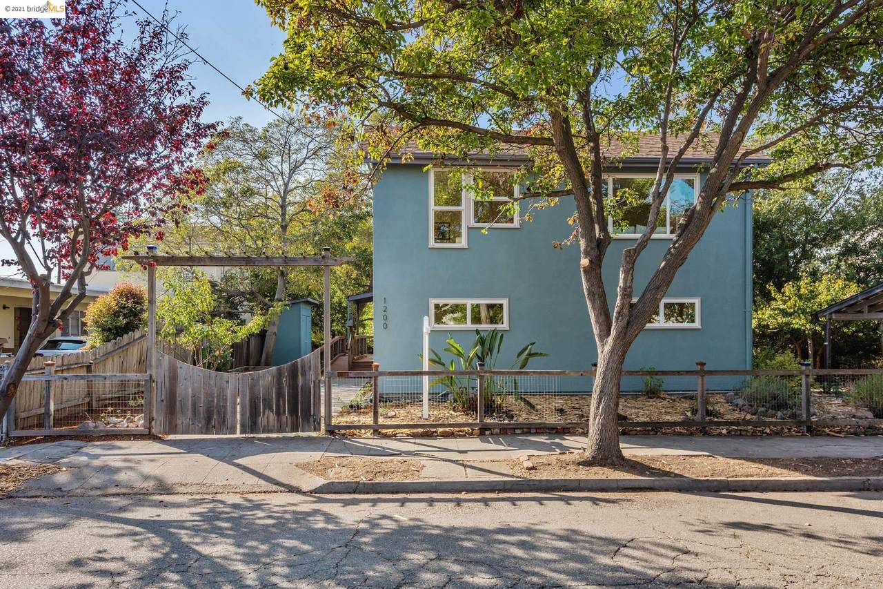 1200 Curtis St - Photo 1