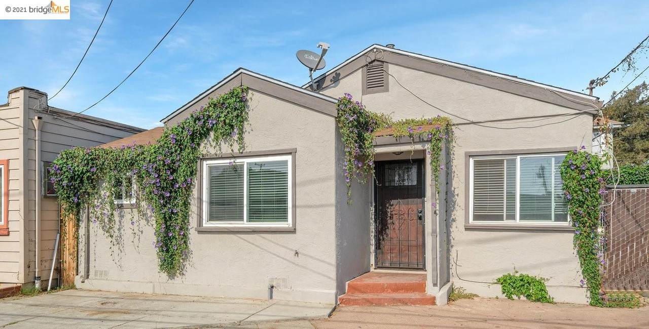5842 Kingsley Circle - Photo 1