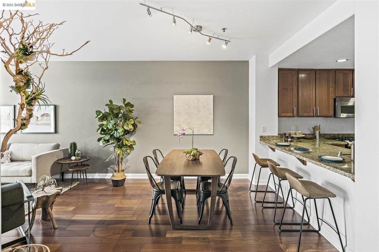 423 7th St 408 - Photo 1