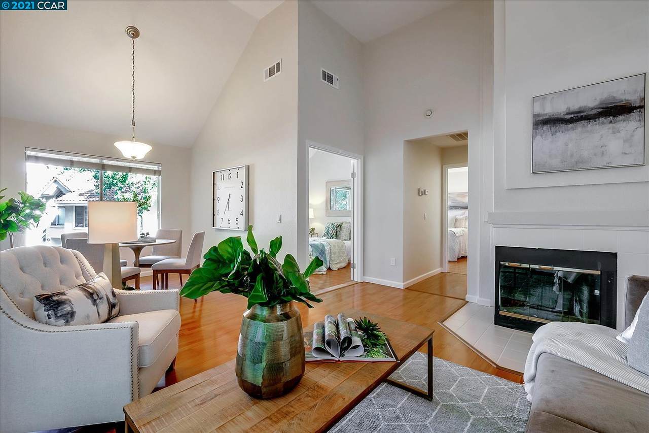 7380 Cronin Circle - Photo 1