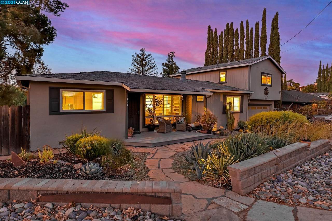 350 4Th Ave - Photo 1