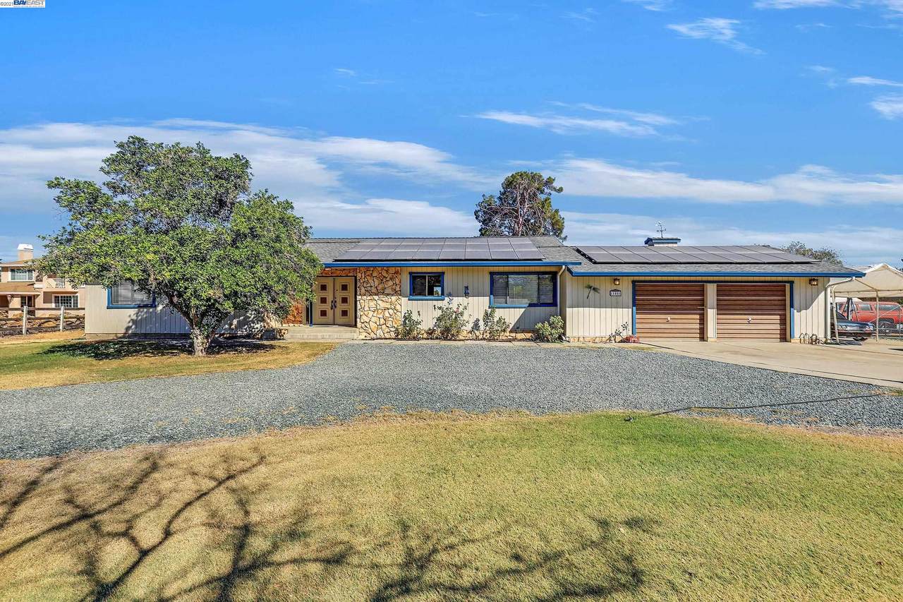 11401 Mountain View Rd - Photo 1