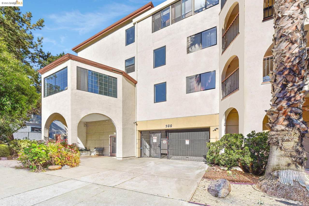 386 Santa Clara Ave 105 - Photo 1