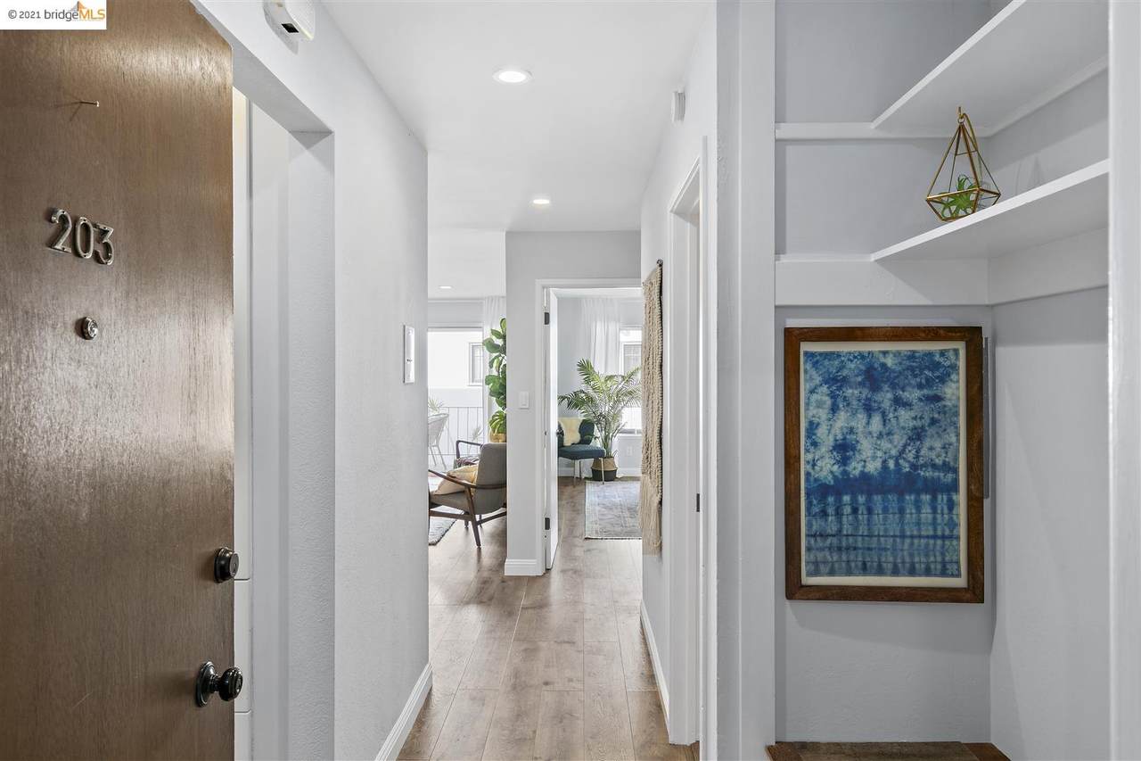 424 Staten Ave 203 - Photo 1