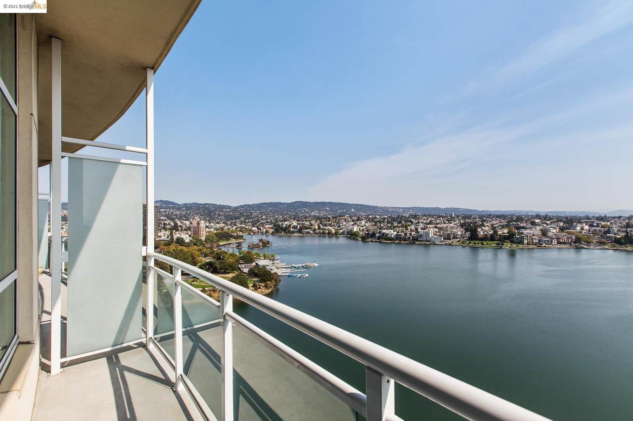 1 Lakeside Dr 1902 - Photo 1