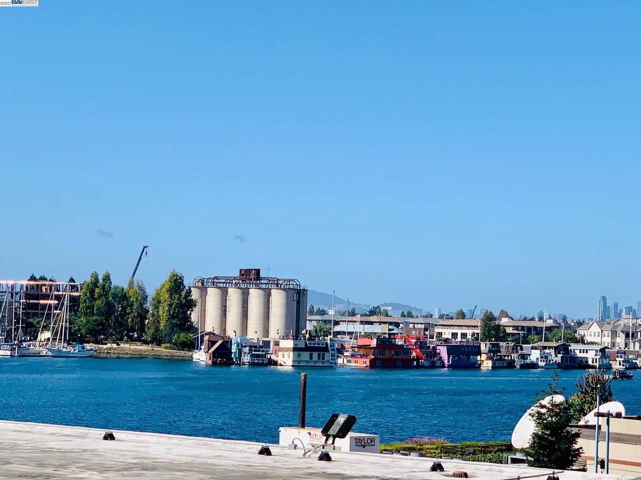7 Embarcadero West 303 - Photo 1