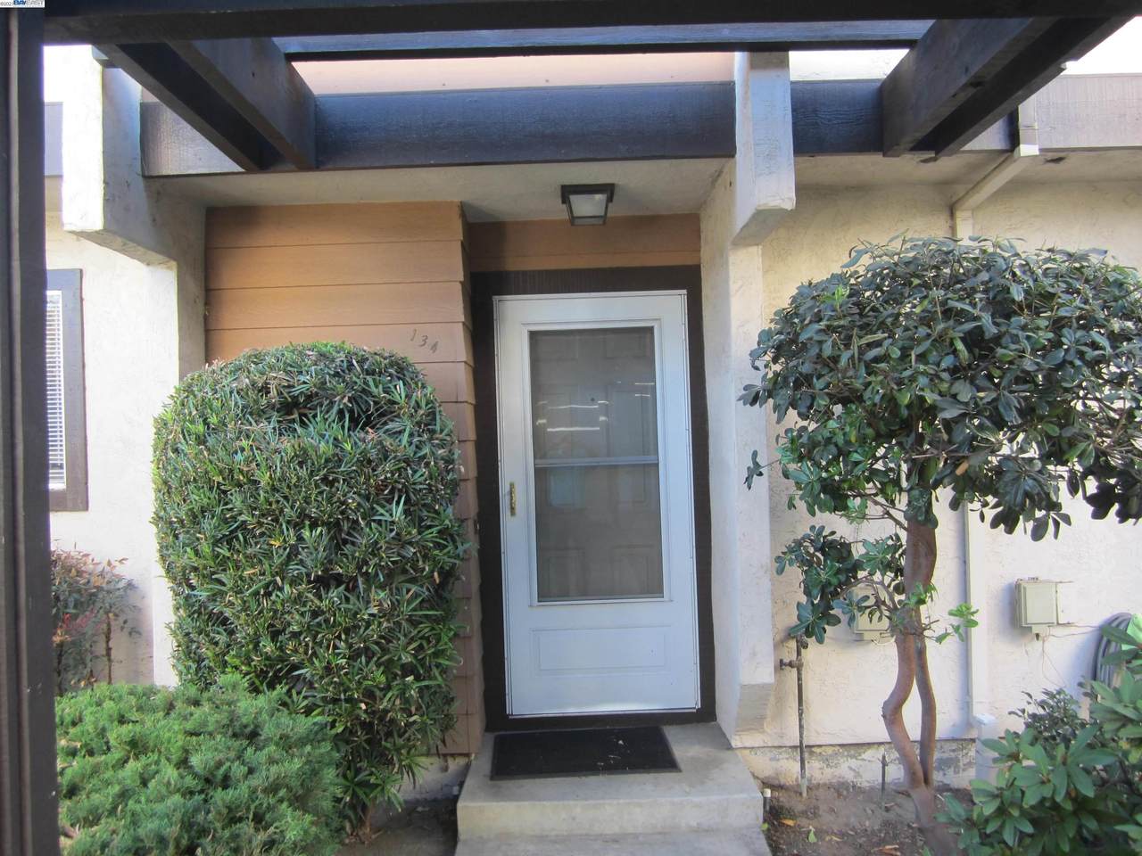 134 Castro St - Photo 1