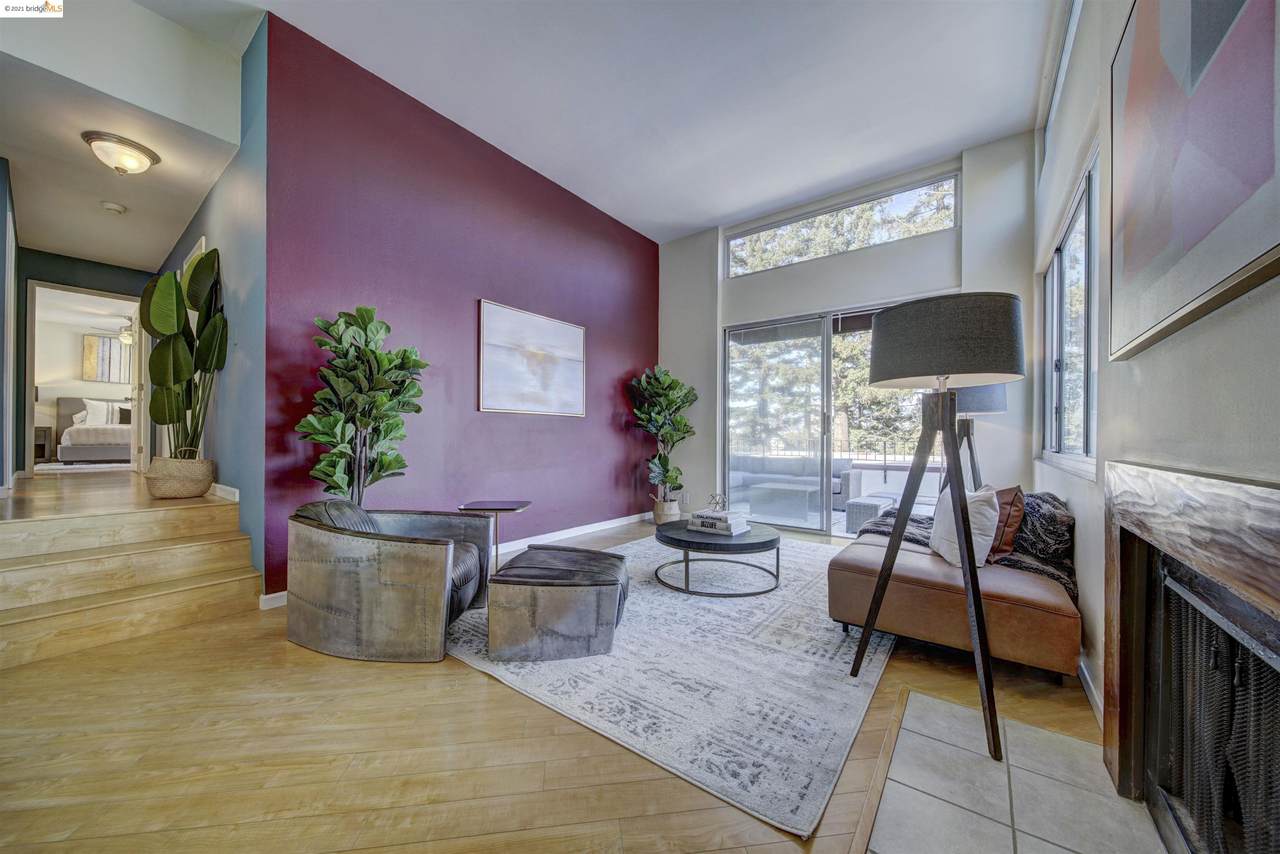 151 Lakeside Drive Ph2 - Photo 1