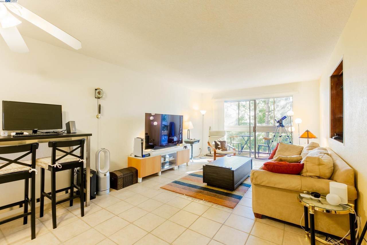 466 Crescent Street 127 - Photo 1