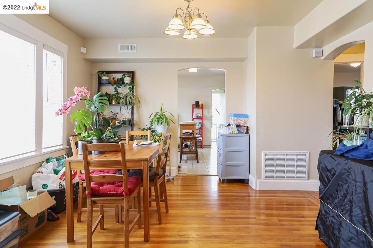 3803 Midvale Ave - Photo 1