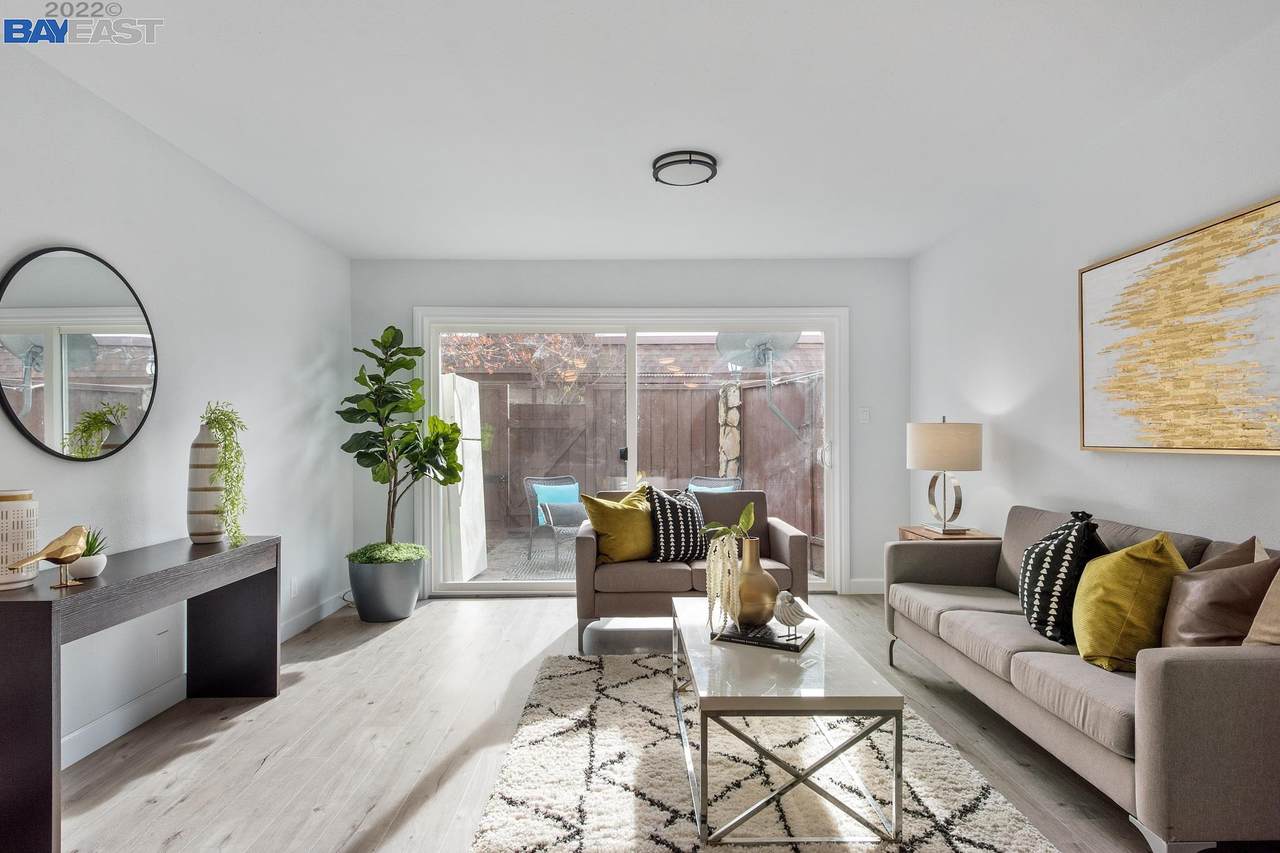 14127 Doolittle Dr - Photo 1