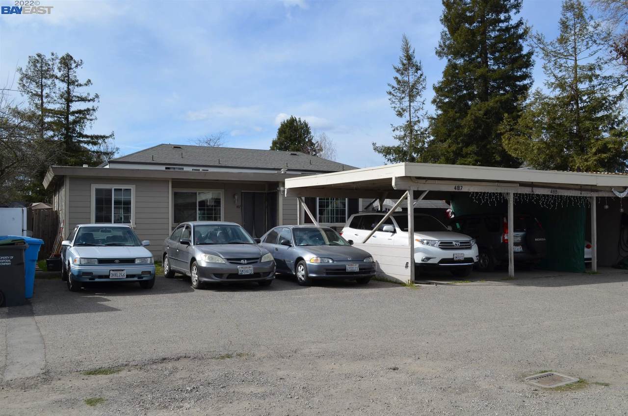 487 Hearn Ave - Photo 1