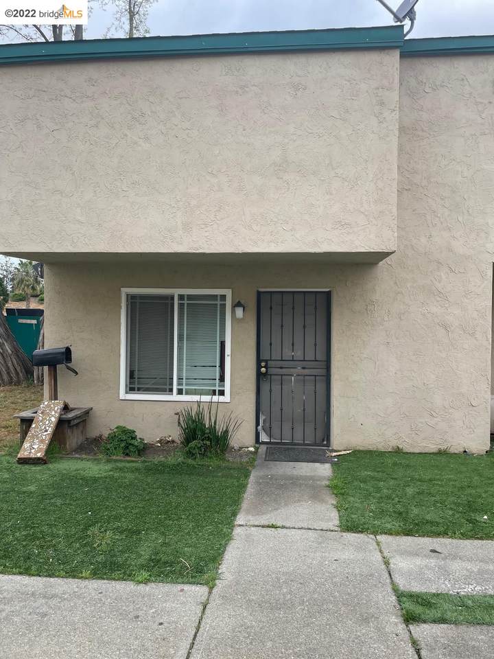141 15Th St - Photo 1