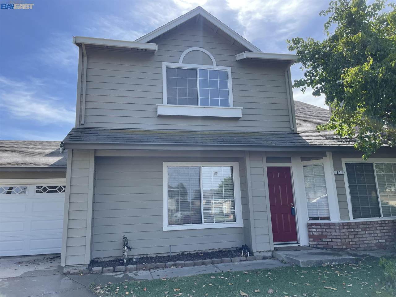 817 Oakwood Way - Photo 1