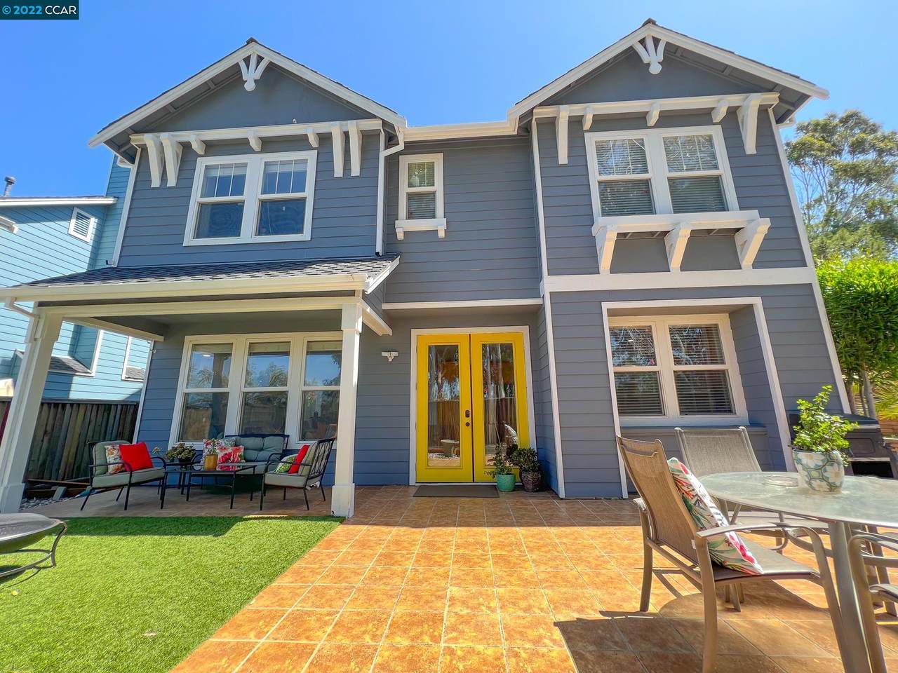 112 Hampton Pl - Photo 1