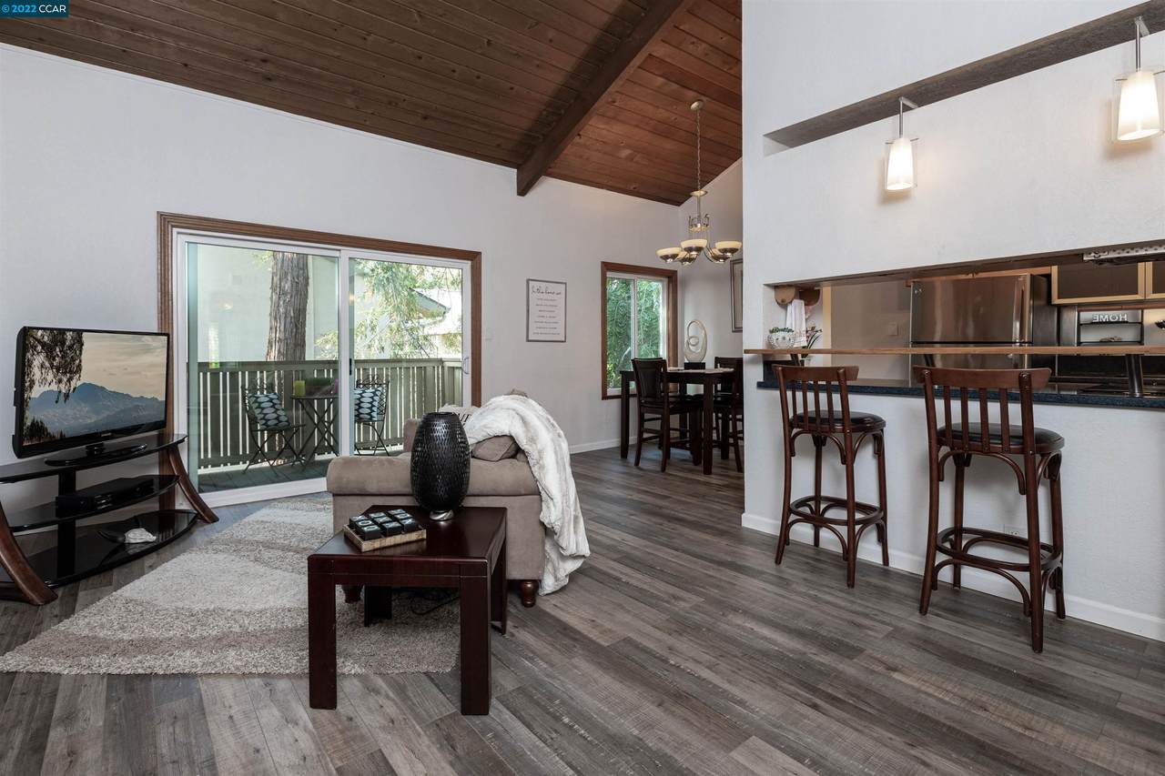 2720 Oak Rd 129 - Photo 1