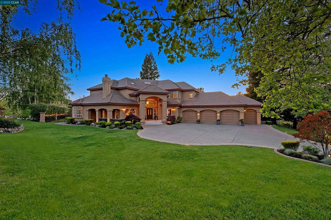 3441 Deer Ridge Dr - Photo 1