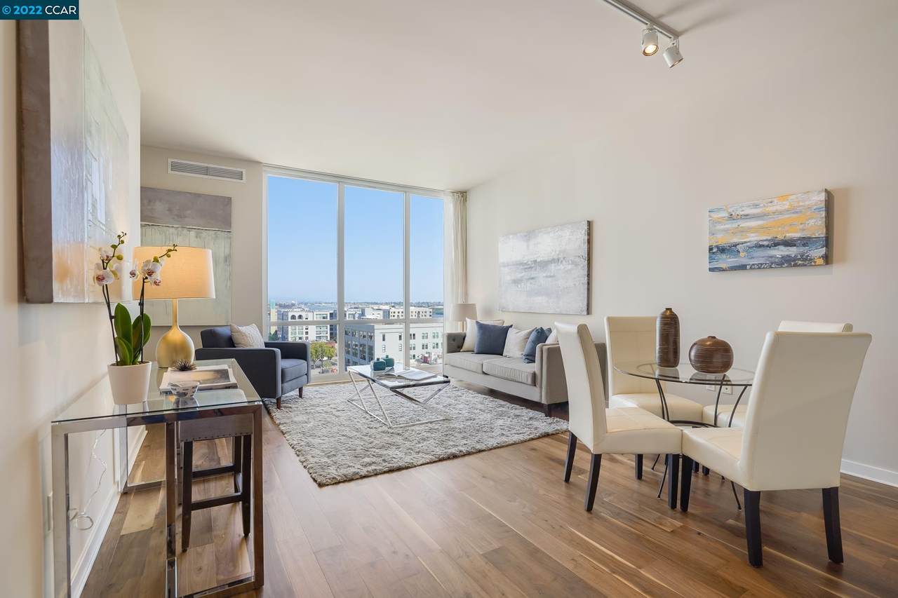222 Broadway 1107 - Photo 1