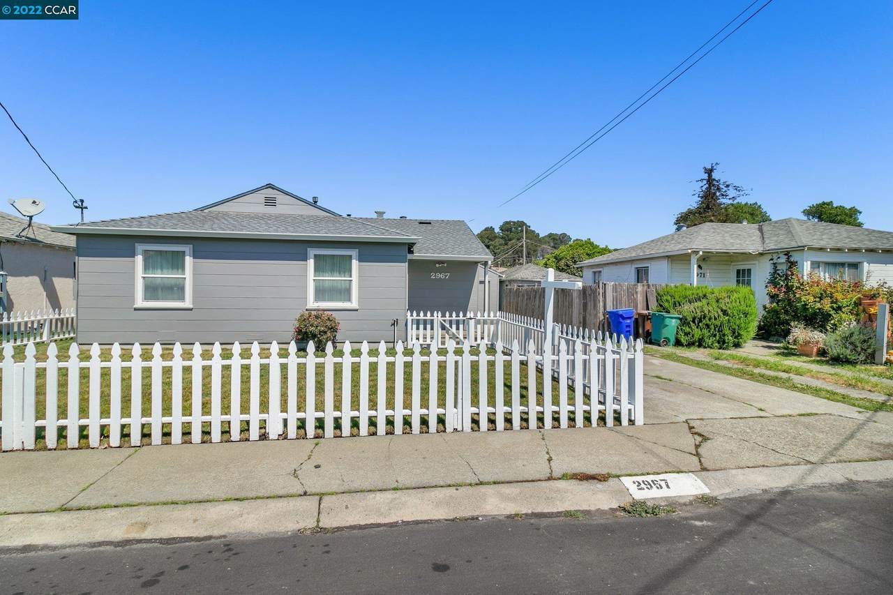 2967 Devon Way - Photo 1