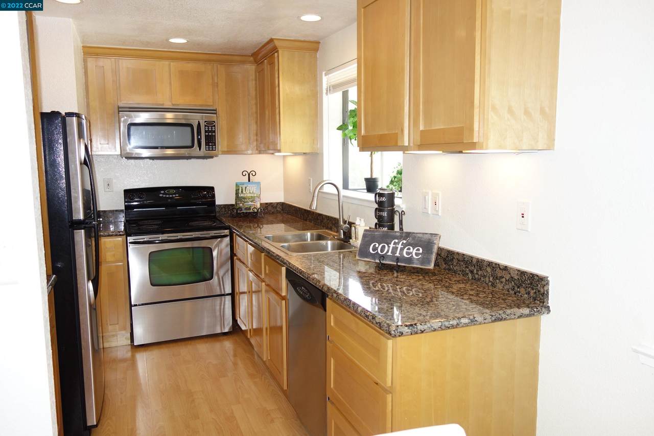 2827 Monument Blvd 58 - Photo 1