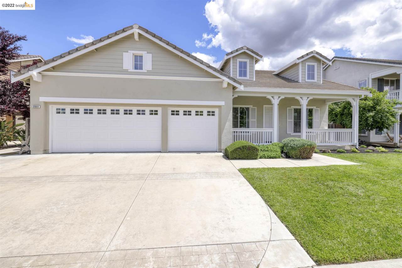2944 Maplewood Ct - Photo 1