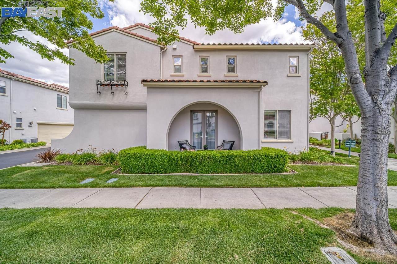 3324 Amaryllis Cir - Photo 1