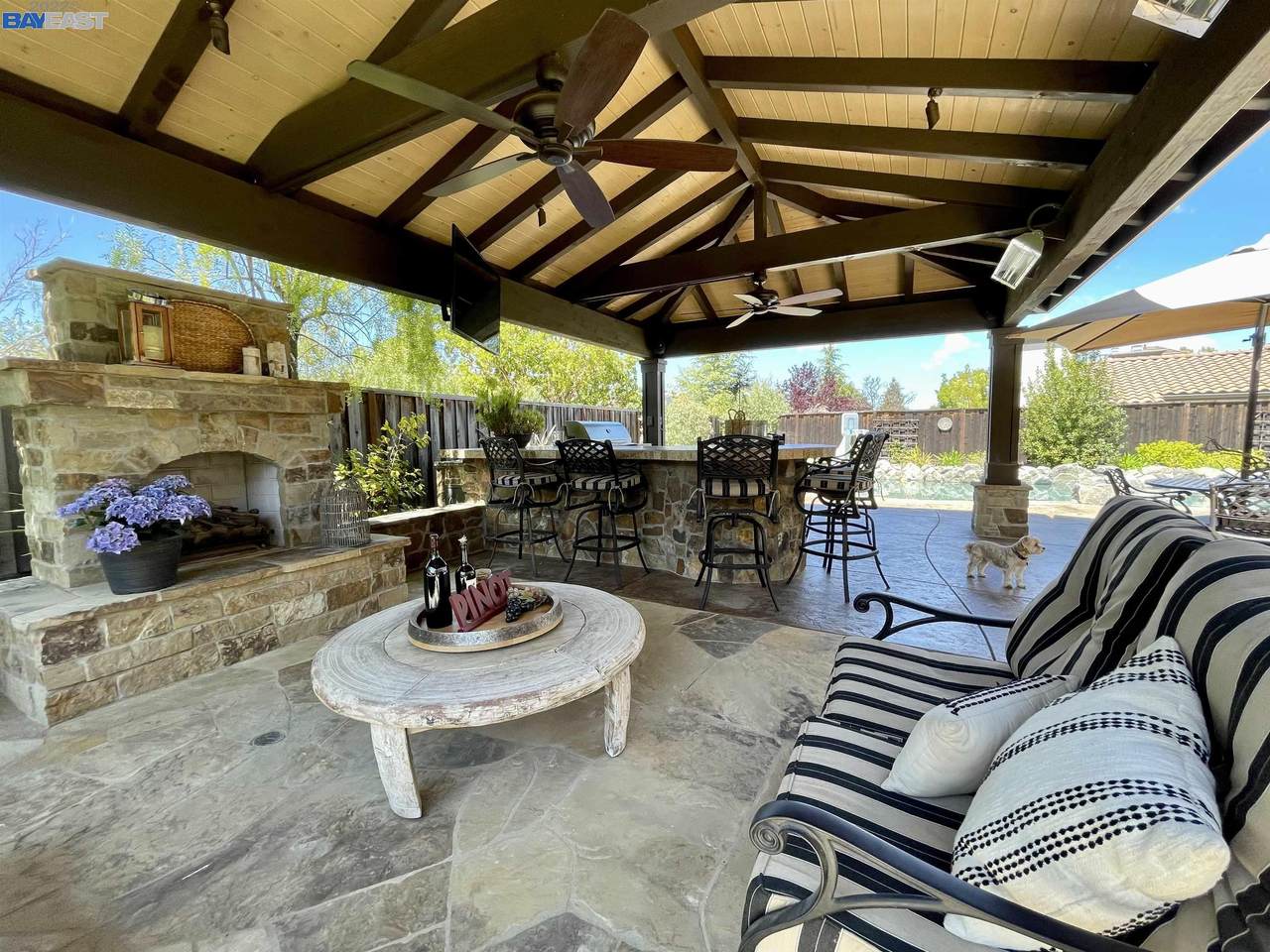 811 Sunny Brook Way - Photo 1