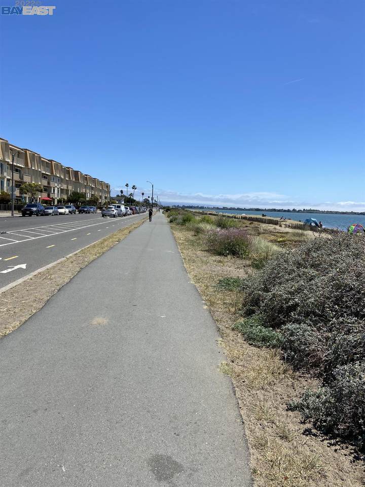 965 Shorepoint Ct 311 - Photo 1