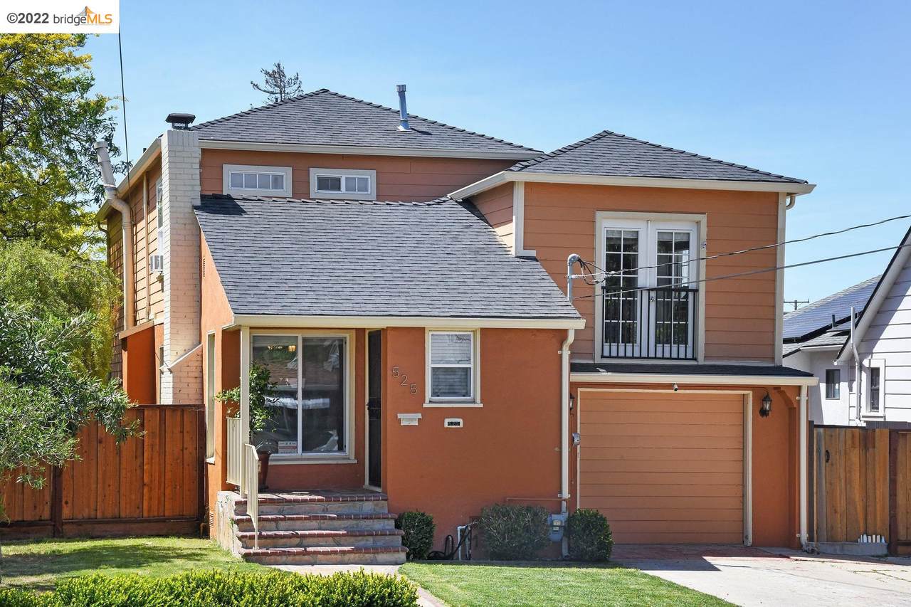 525 Lafayette Ave - Photo 1