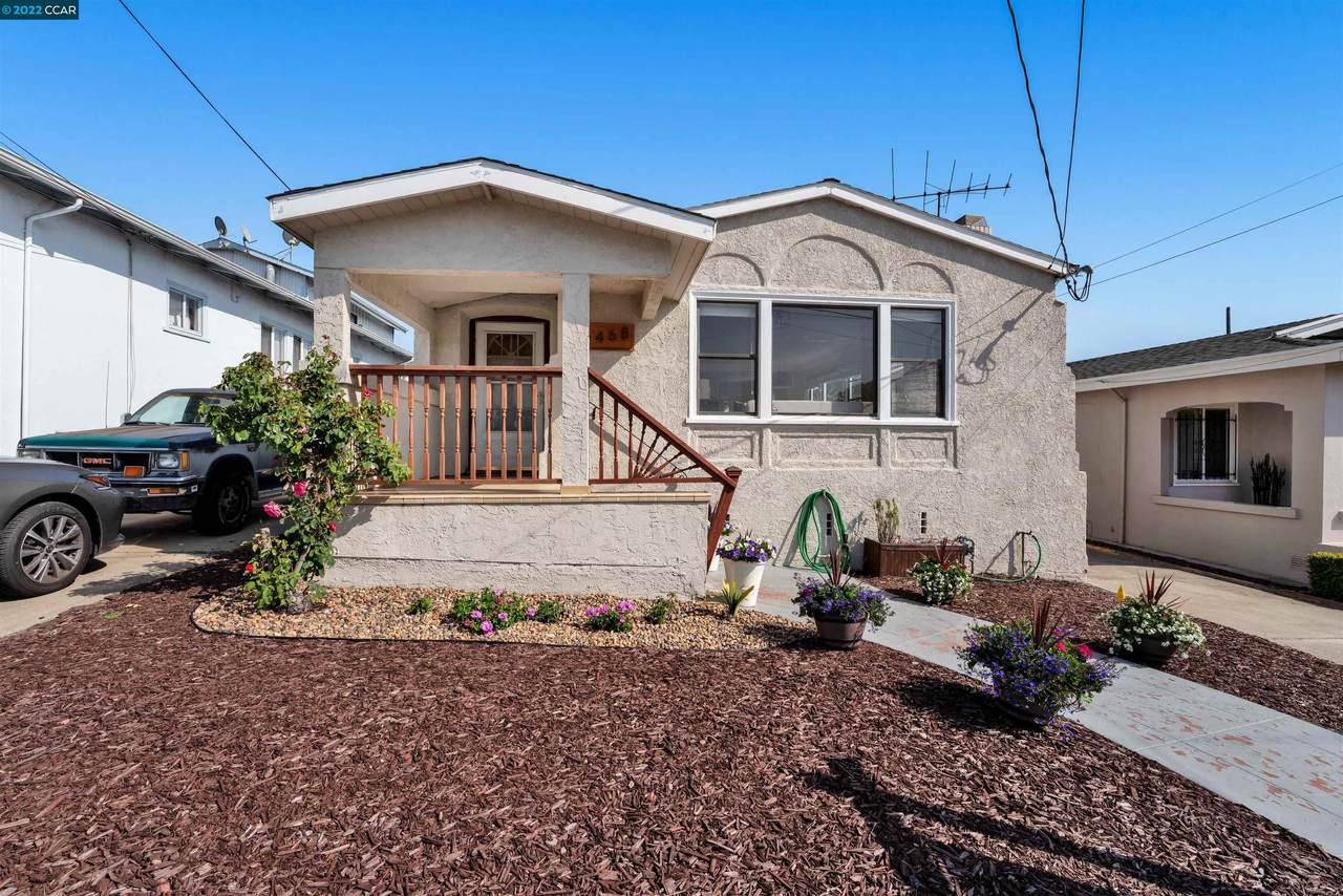 2468 Maxwell Ave - Photo 1