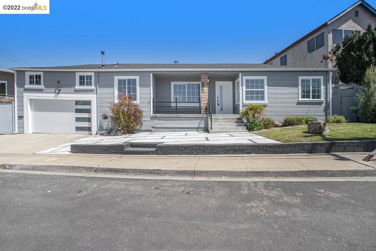 6441 Arlington Blvd - Photo 1