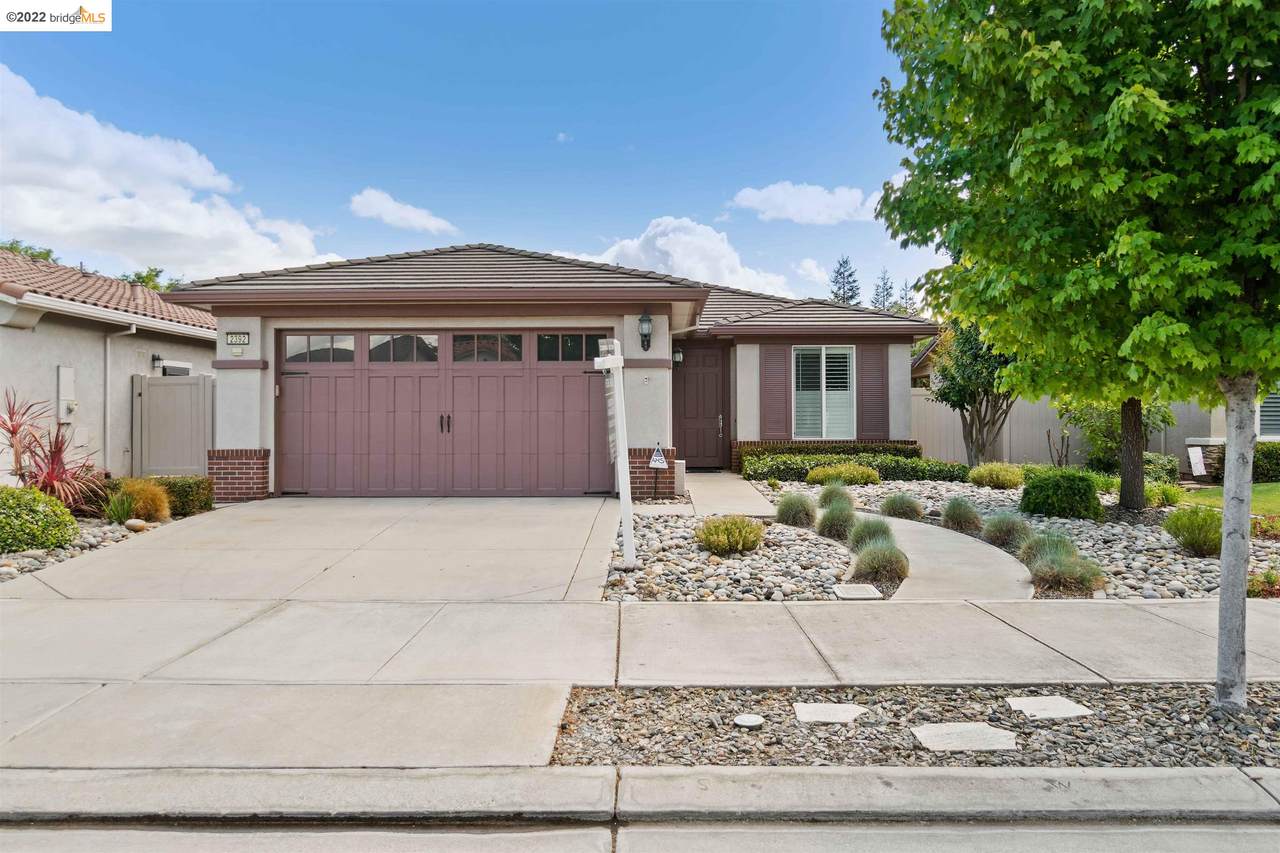 2392 Shadow Berry Dr - Photo 1