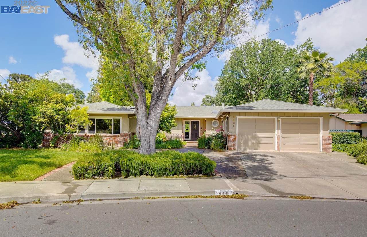 4435 Entrada Dr - Photo 1