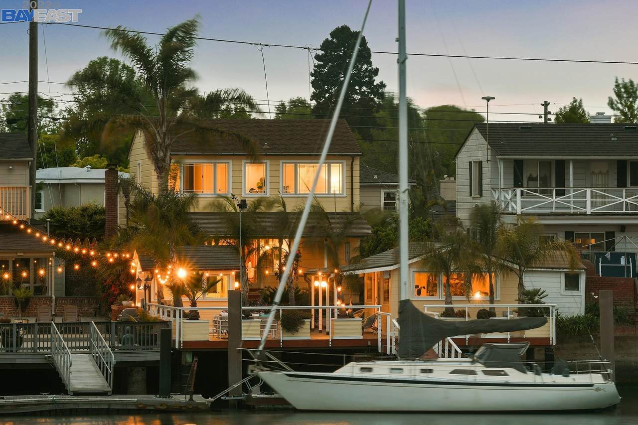 3105 Marina Drive - Photo 1