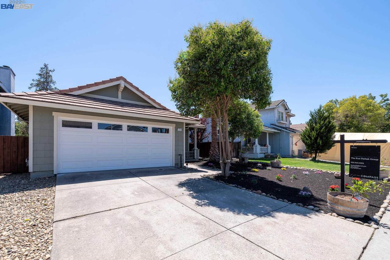 2510 Hooftrail Way - Photo 1
