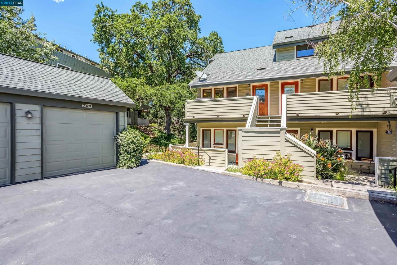 700 Suntree Ln 709 - Photo 1