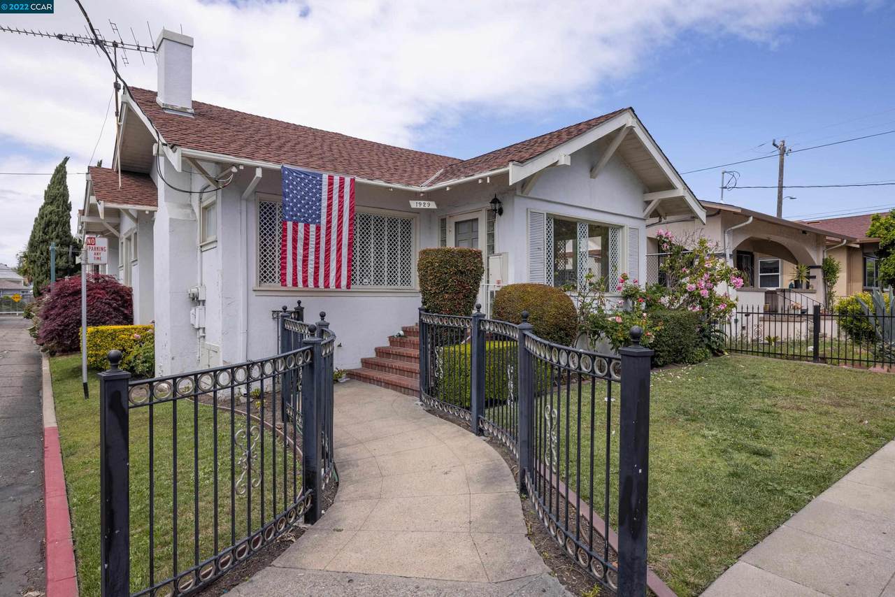 1929 35Th Ave - Photo 1