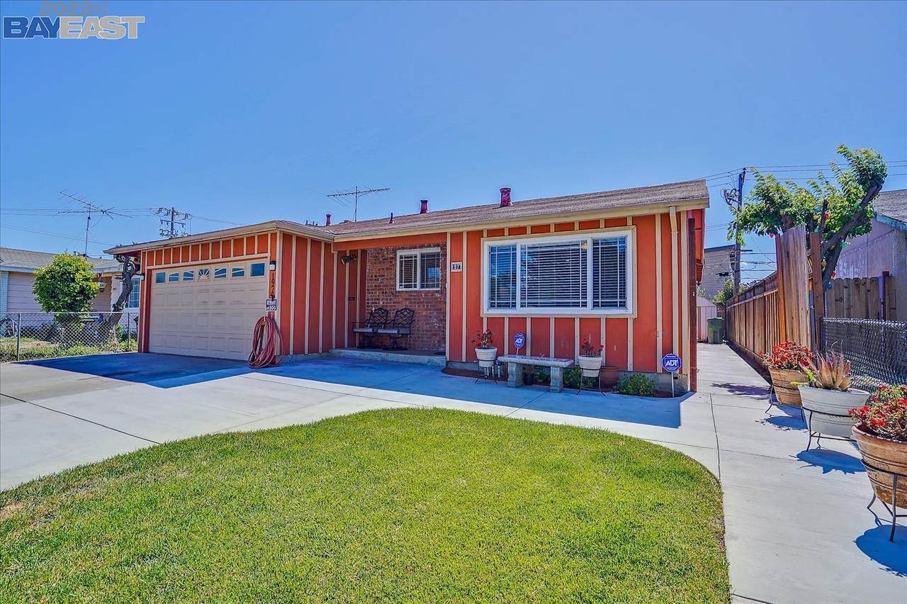 1977 Winterpark Way - Photo 1