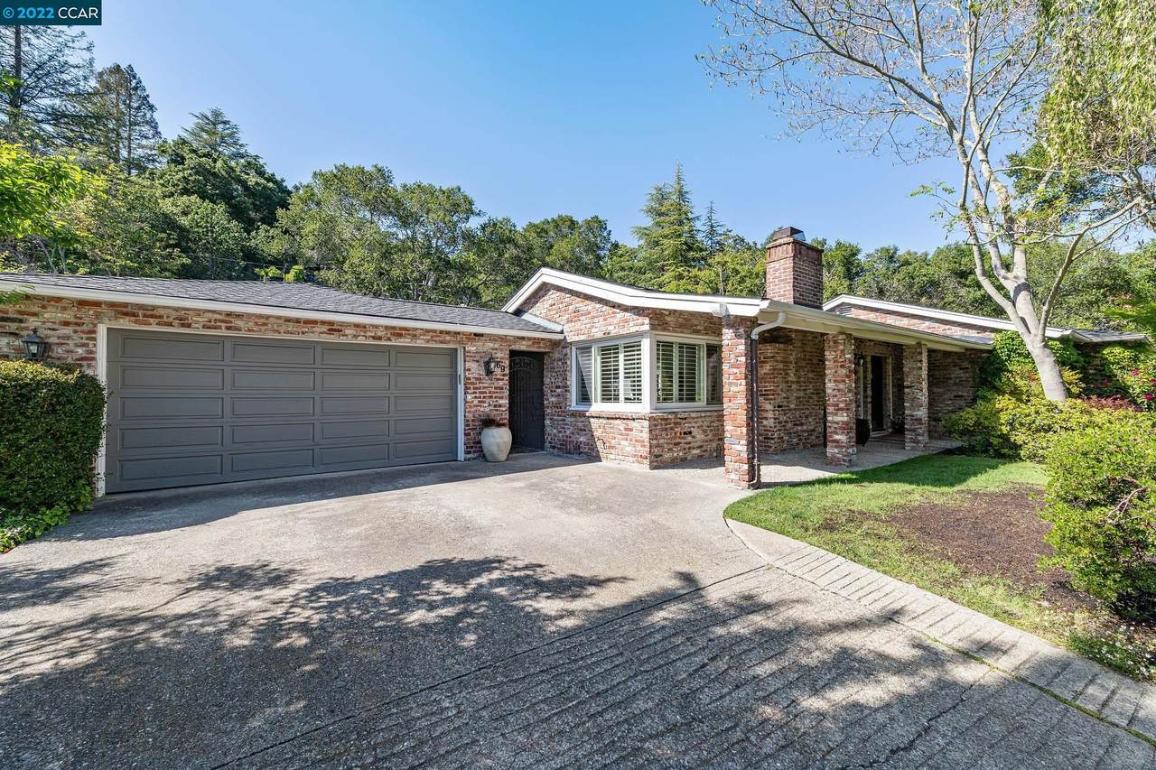 69 Lombardy Lane - Photo 1