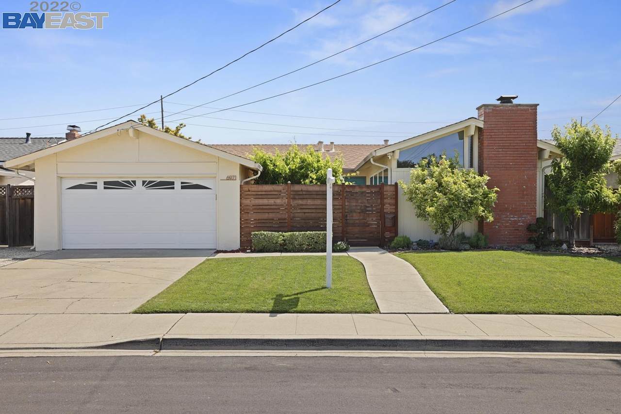 6971 Prince Drive - Photo 1