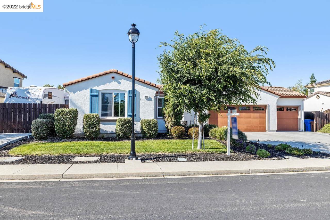 929 Poppy Dr - Photo 1
