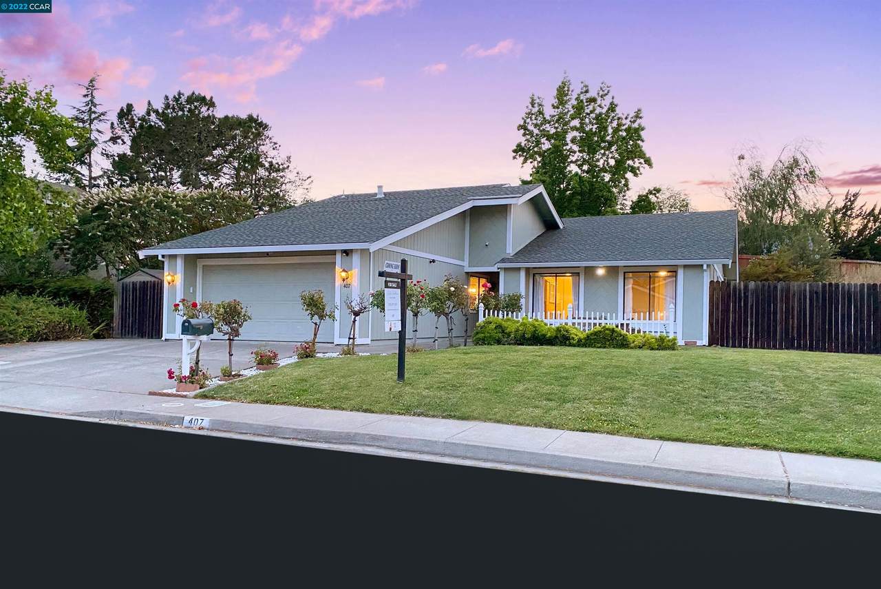 407 Solano Dr - Photo 1
